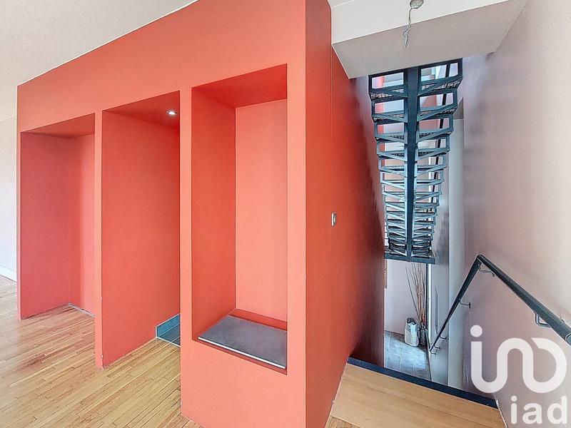 Maison - 204 m² - 7 pièces