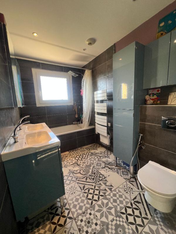 Maison - 106 m² - 5 pièces