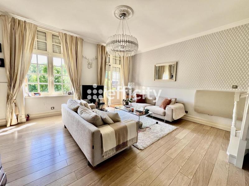 Appartement - 130 m² - 6 pièces