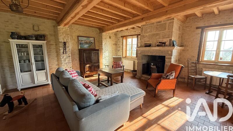 Maison - 140 m² - 4 pièces