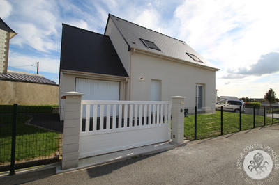 Maison - 90 m² - 5 pièces