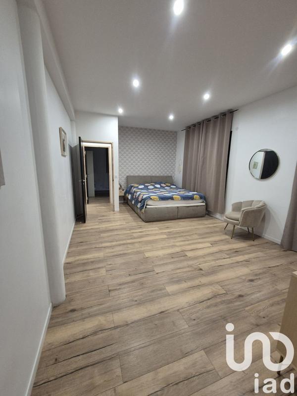 Maison de maîtres - 250 m² - 8 pièces