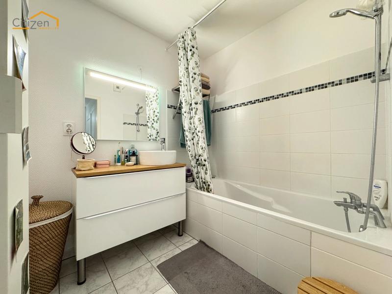 Appartement - 70 m² - 3 pièces