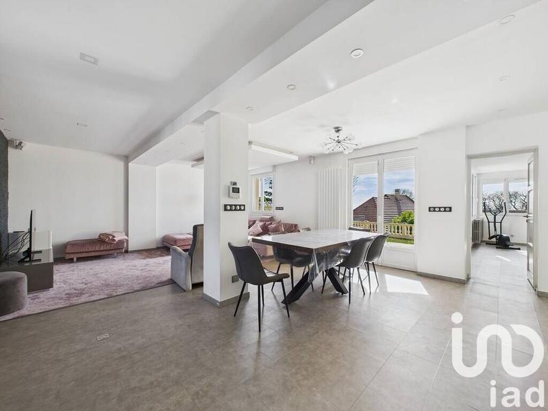 Maison - 145 m² - 5 pièces