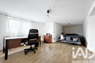 Maison - 215 m² - 5 pièces