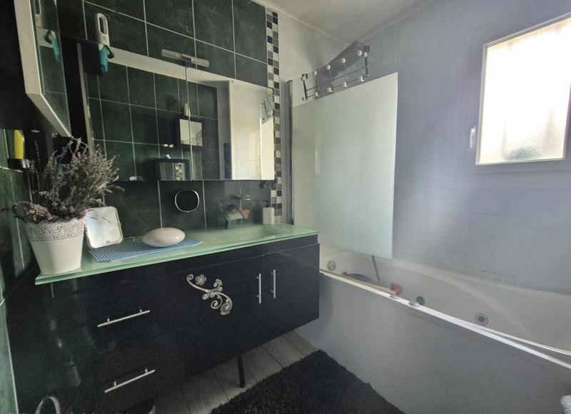 Pavillon - 98 m² - 6 pièces