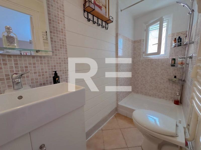 Propriété - 133 m² - 7 pièces