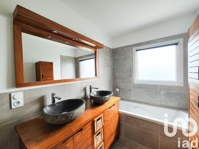 Maison - 105 m² - 5 pièces