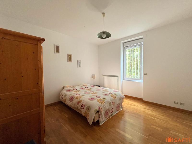 Maison - 227 m² - 7 pièces