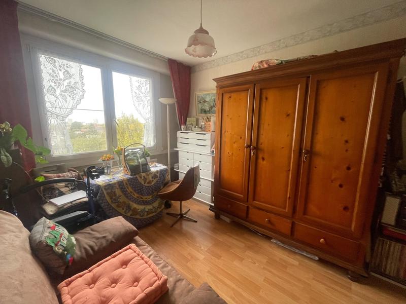 Appartement - 83 m² - 4 pièces