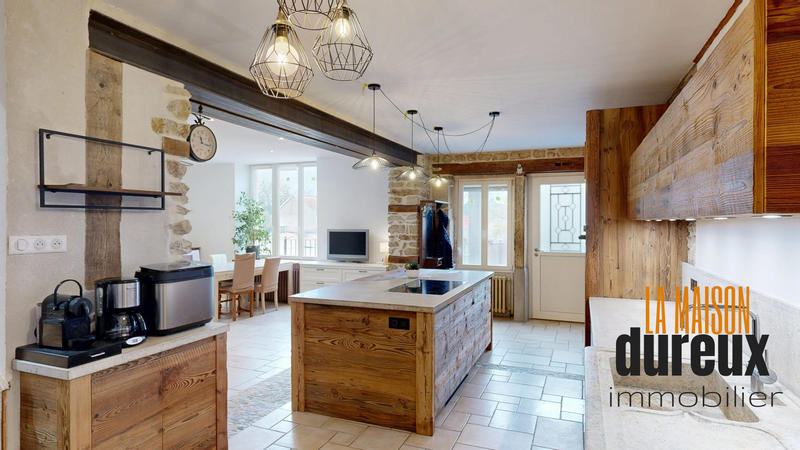 Maison ancienne - 170 m² - 6 pièces