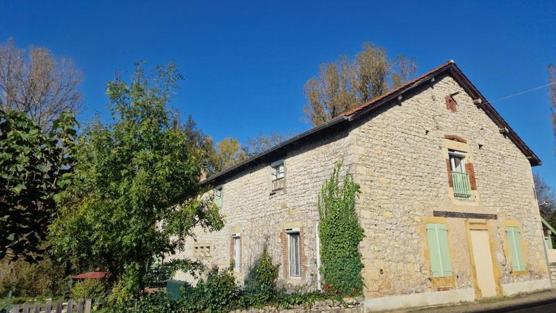 Maison - 496 m² - 11 pièces