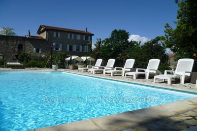 Demeure - 460 m² - 15 pièces