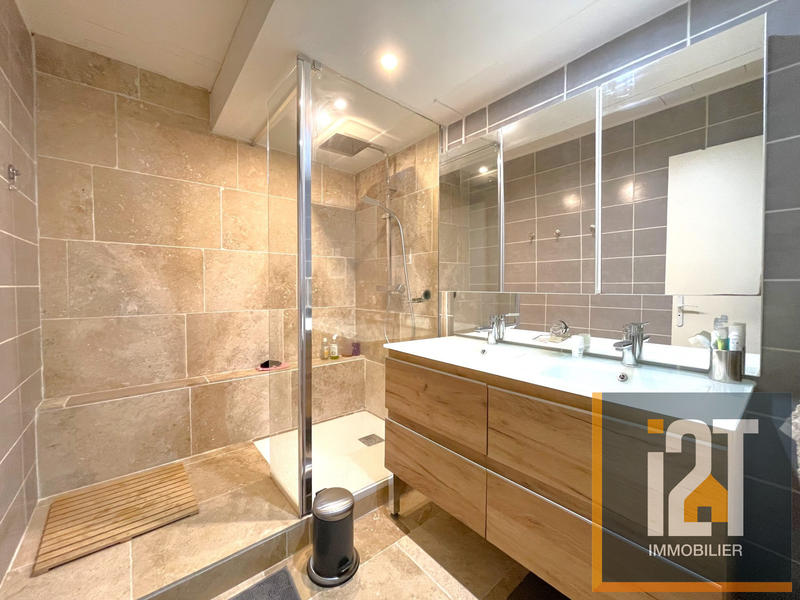 Appartement - 89 m² - 3 pièces