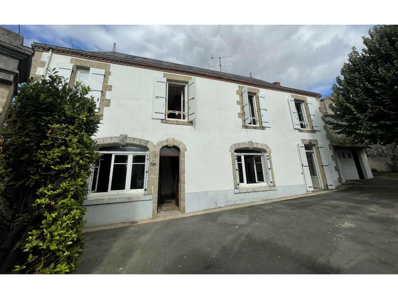 Maison - 138 m² - 6 pièces