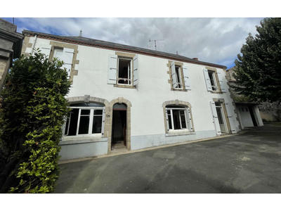 Maison - 138 m² - 6 pièces