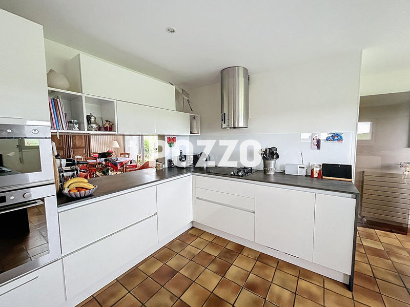 Maison - 189 m² - 6 pièces