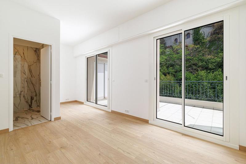 Appartement - 167 m² - 5 pièces