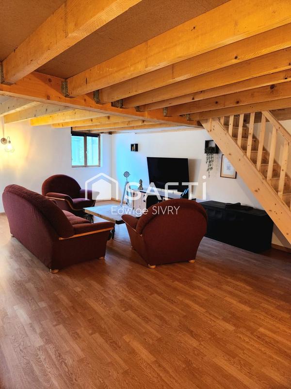 Maison - 95 m² - 5 pièces