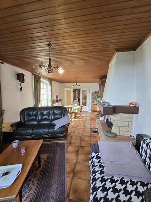 Maison - 121 m² - 4 pièces