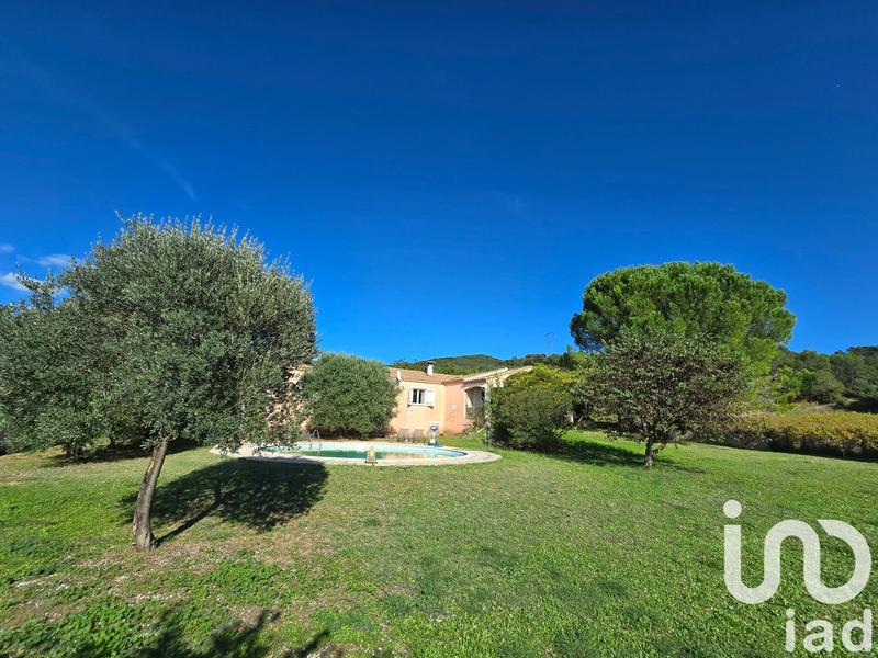 Maison - 228 m² - 9 pièces