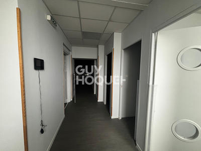 Local commercial - 240 m²