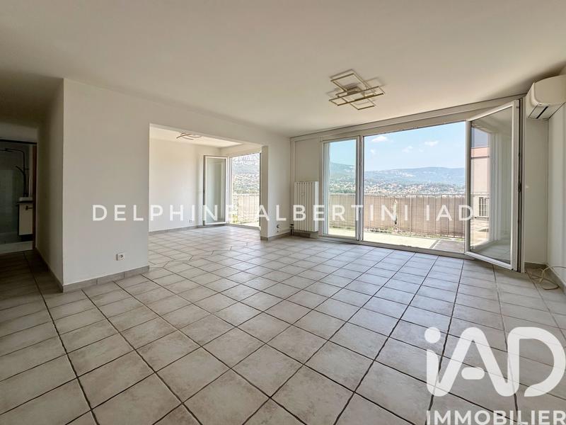 Appartement - 81 m² - 5 pièces