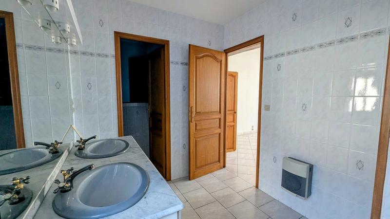 Maison - 143 m² - 5 pièces