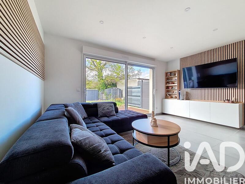 Maison - 98 m² - 4 pièces