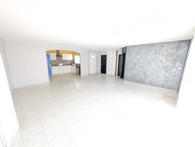 Maison - 138 m² - 6 pièces