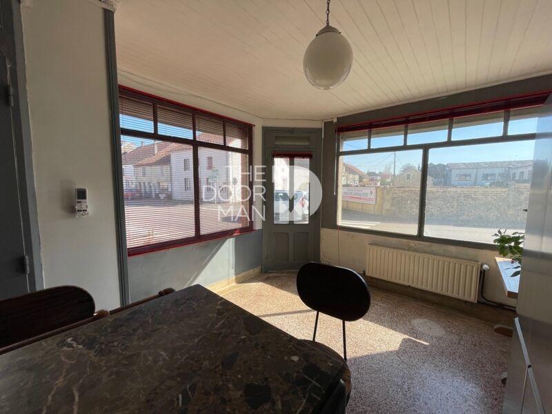 Maison - 253 m² - 10 pièces