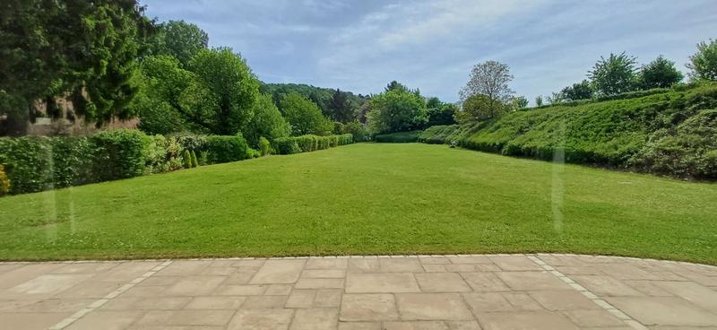 Maison - 260 m² - 6 pièces