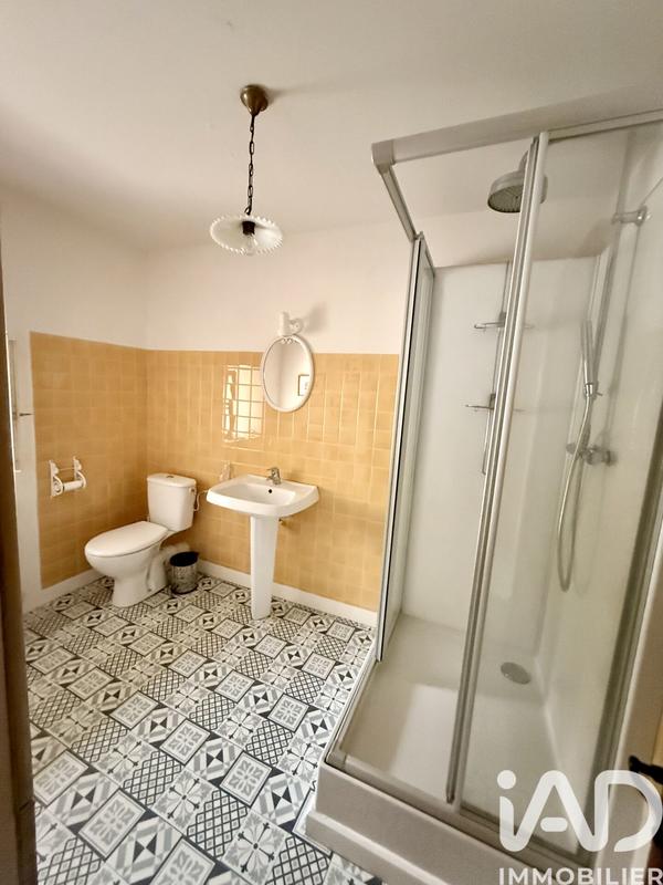 Maison - 230 m² - 7 pièces