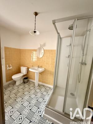 Maison - 230 m² - 7 pièces