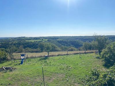 Maison - 105 m² - 4 pièces