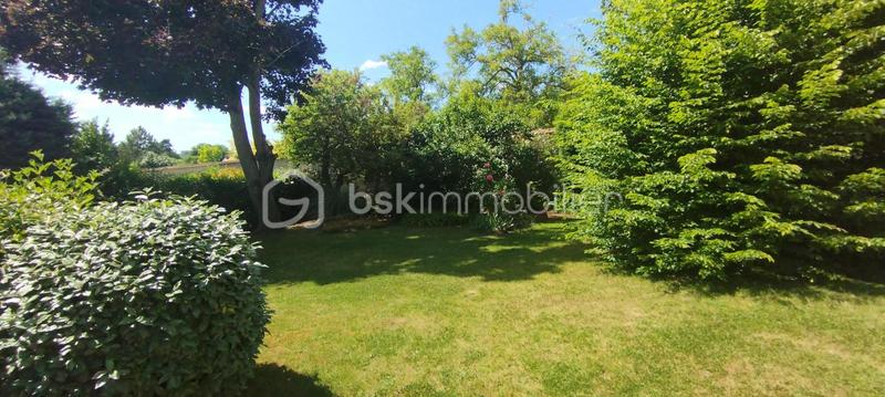 Maison - 210 m² - 8 pièces