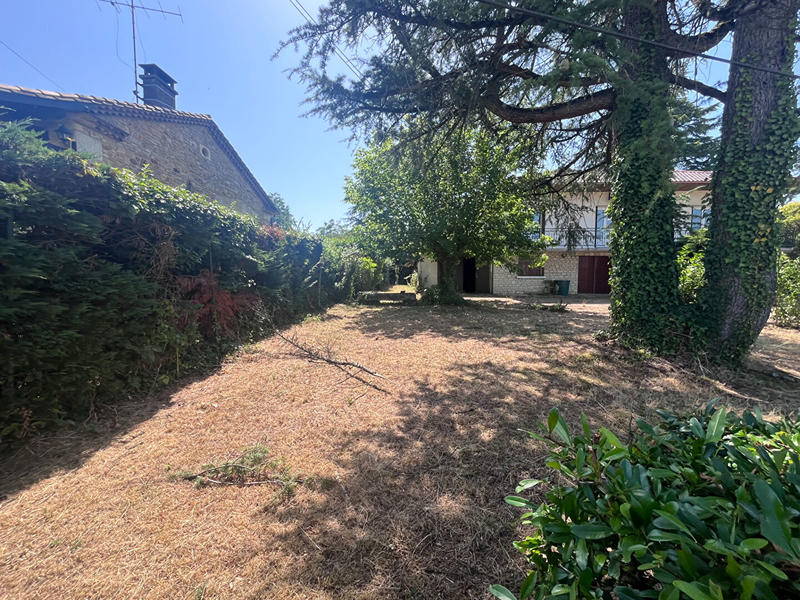 Maison - 180 m² - 7 pièces