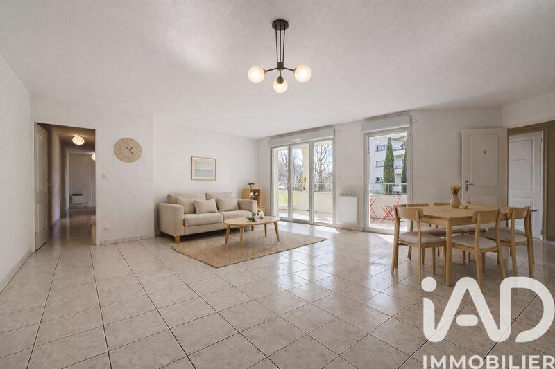 Appartement - 101 m² - 5 pièces