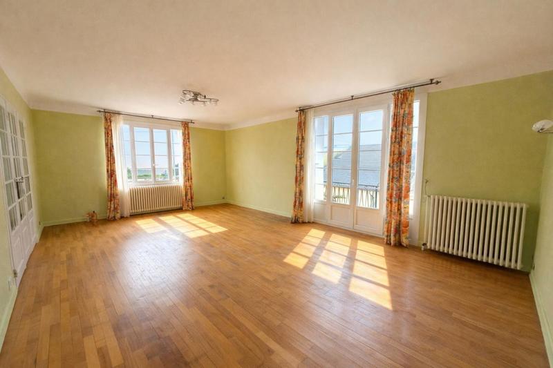 Maison - 136 m² - 6 pièces