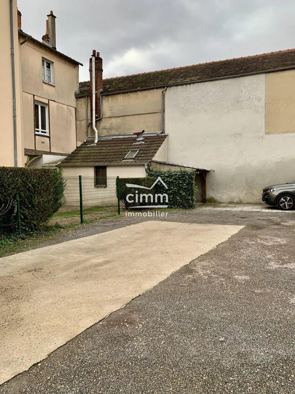 Fonds de commerce - Magasins - 93 m²