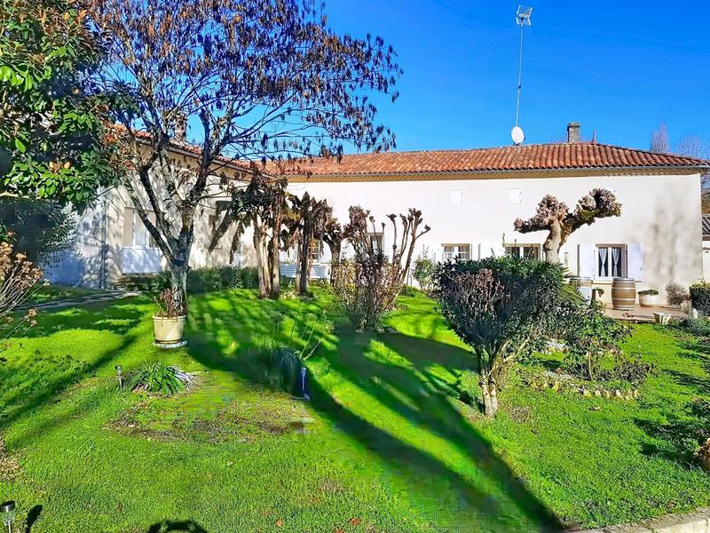 Maison - 152 m² - 7 pièces