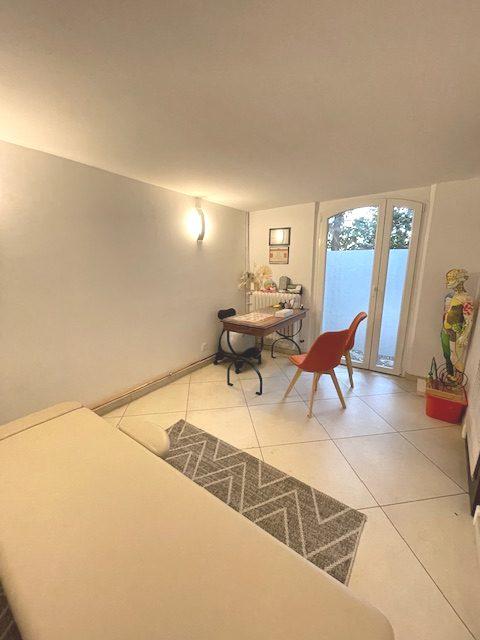 Maison - 195 m² - 8 pièces