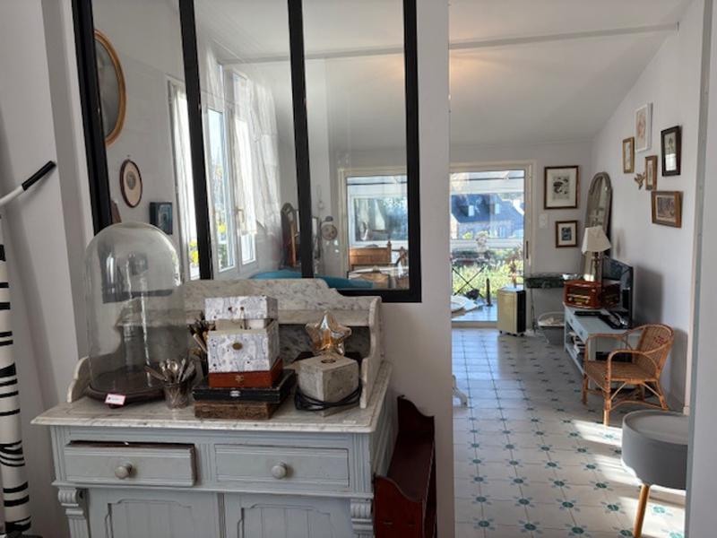Maison - 206 m² - 7 pièces