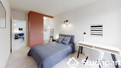 Chambre - 13 m² - 1 pièce