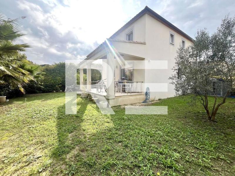 Villa - 130 m² - 5 pièces