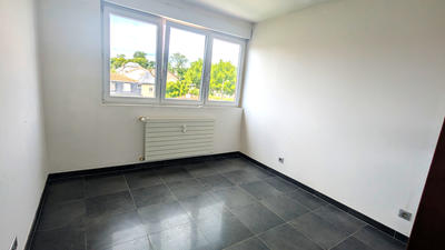 Appartement - 65 m² - 2 pièces