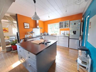 Maison - 148 m² - 6 pièces