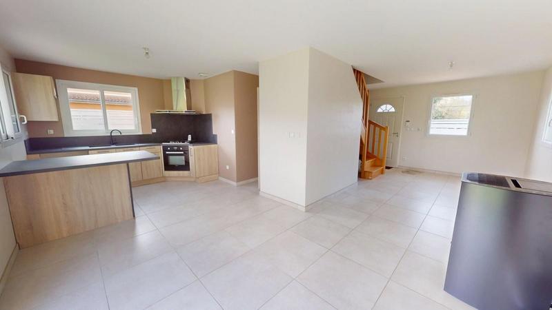 Maison - 90 m² - 4 pièces