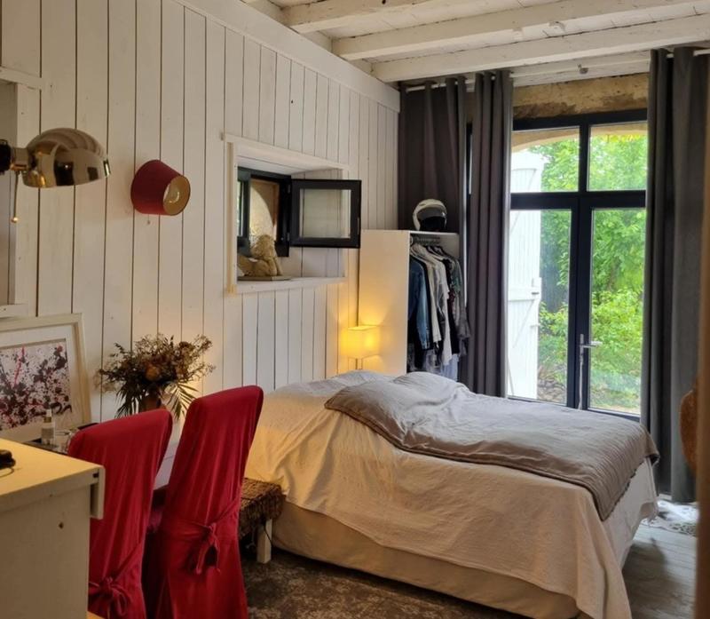 Maison - 270 m² - 11 pièces