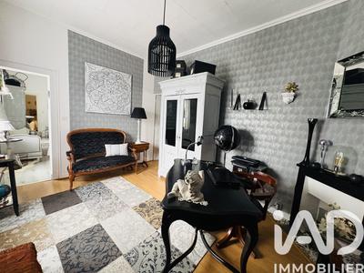 Maison - 177 m² - 8 pièces